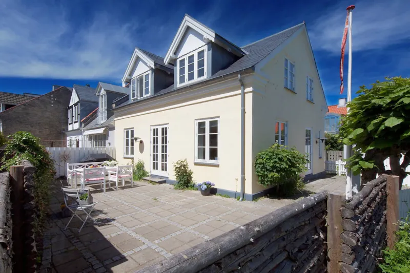 Hus, Strandvejen 242D, billede 1 af 17