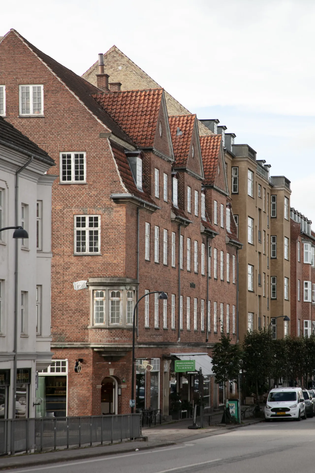 Lejlighed, Jægersborg Alle 7, 3. th., billede 2 af 3