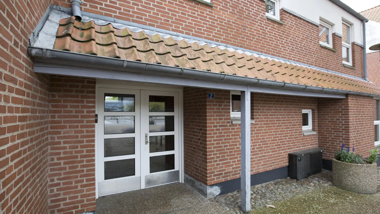 Lejlighed, Rådhusstrædet 2 1.th. 9900 Frederikshavn, billede 1 af 2