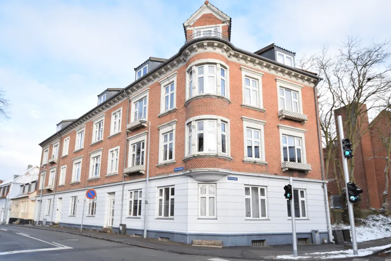 Lejlighed, Herrestræde 4, 1. tv., billede 1 af 8