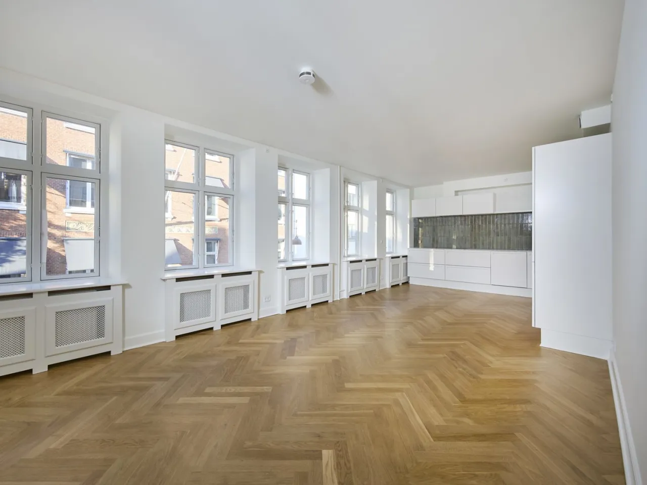 Lejlighed, Store Strandstræde 8,2, billede 2 af 13