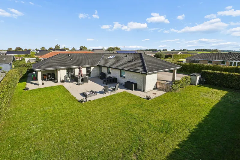 Hus, Langager 7, 3630 Jægerspris, billede 1 af 19